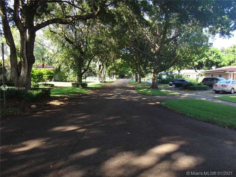 Small Image of 950 VIERA AV, Coral Gables Number 19