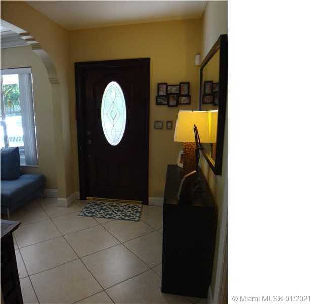 Small Image of 950 VIERA AV, Coral Gables Number 2