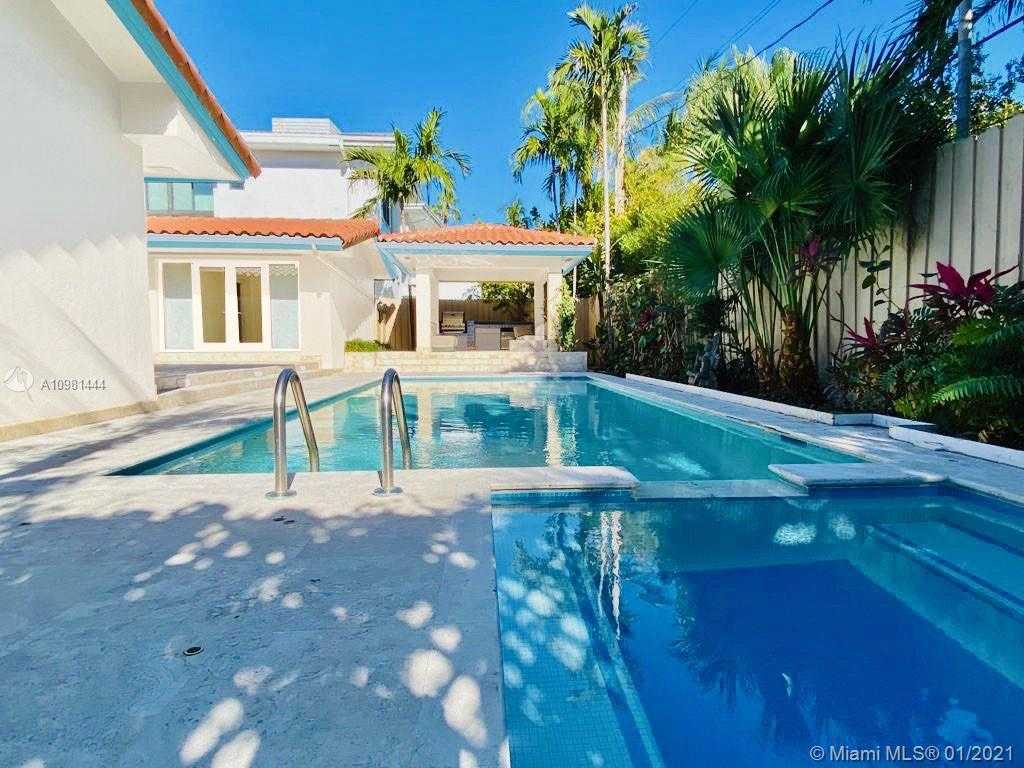 Small Image of 275 HARBOR DR, Key Biscayne Number 4