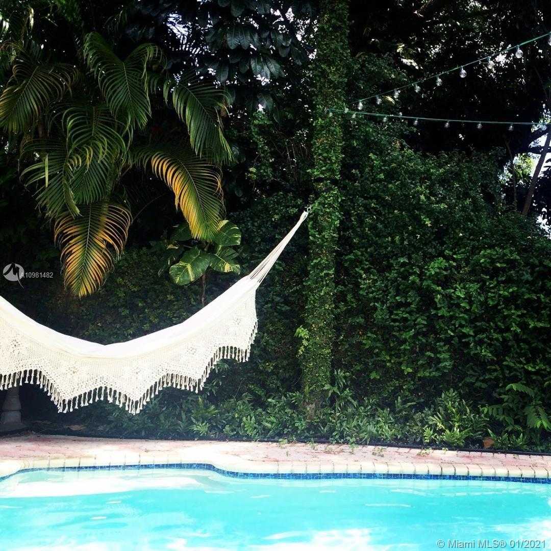 Small Image of 4630 SOUTH WEST 10TH ST, Miami Number 11