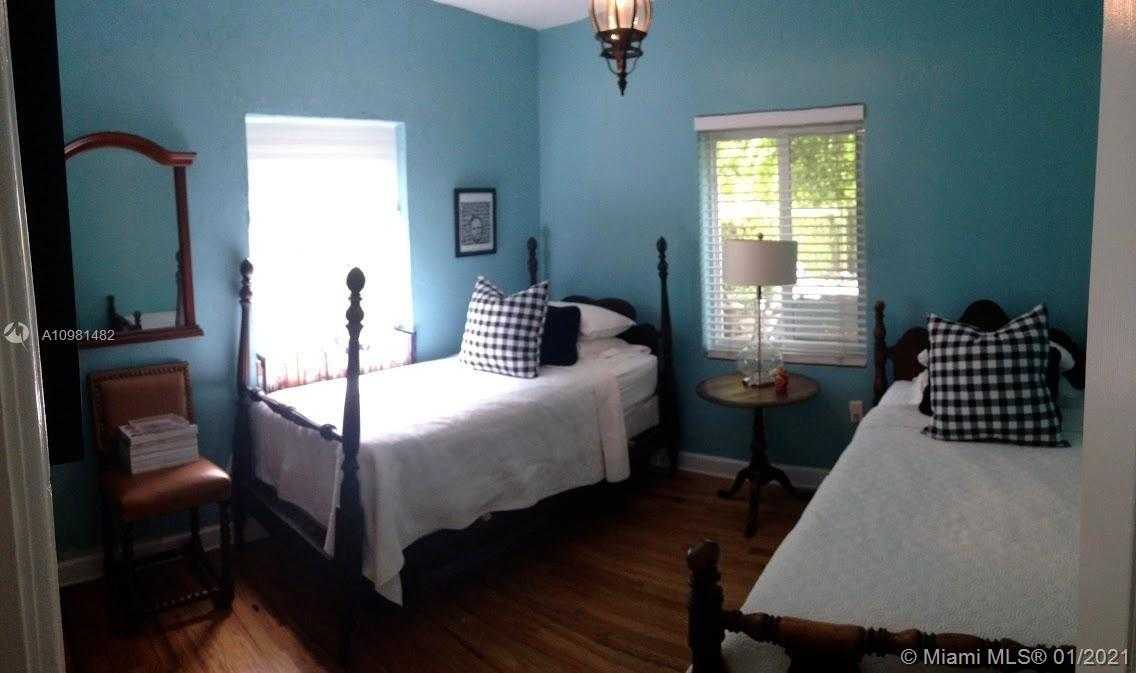 Small Image of 4630 SOUTH WEST 10TH ST, Miami Number 8