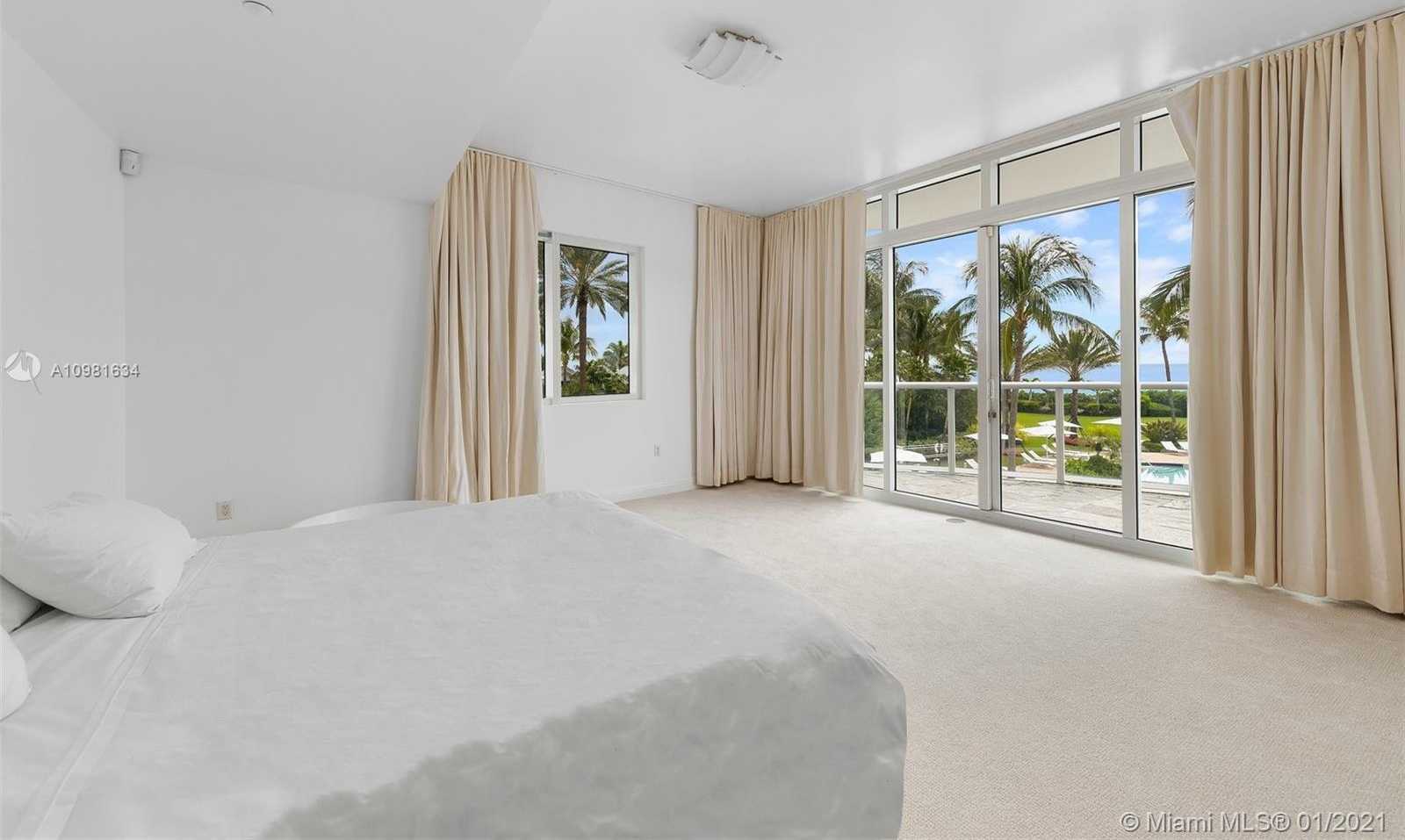 Small Image of 100 POINTE DR #TH-1, Miami Beach Number 13