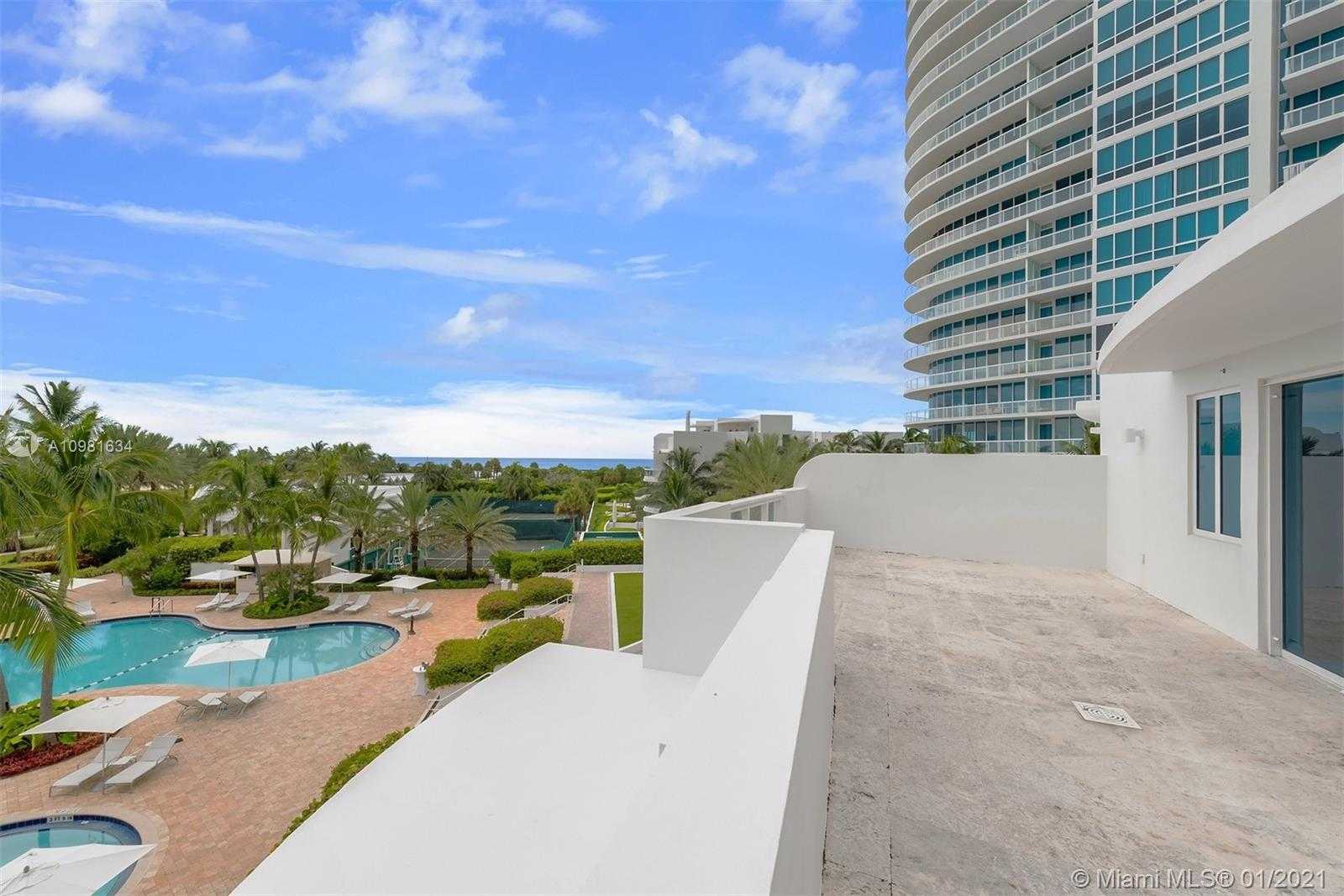 Small Image of 100 POINTE DR #TH-1, Miami Beach Number 15