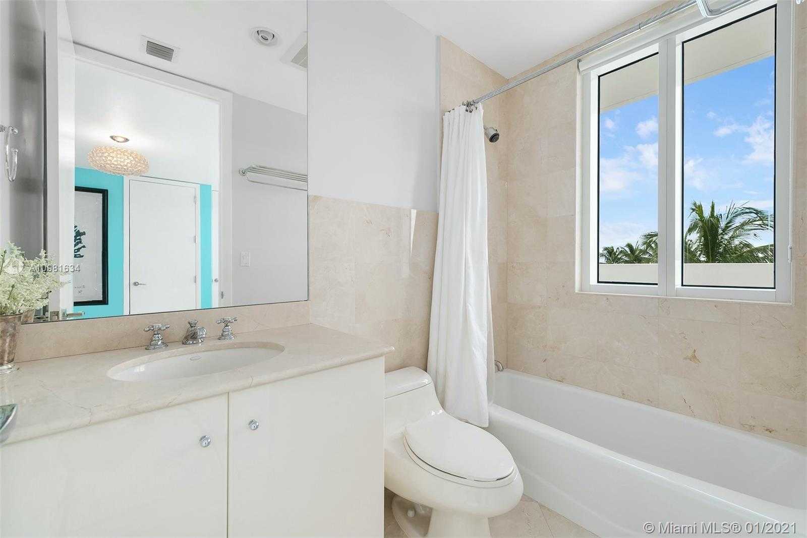 Small Image of 100 POINTE DR #TH-1, Miami Beach Number 25
