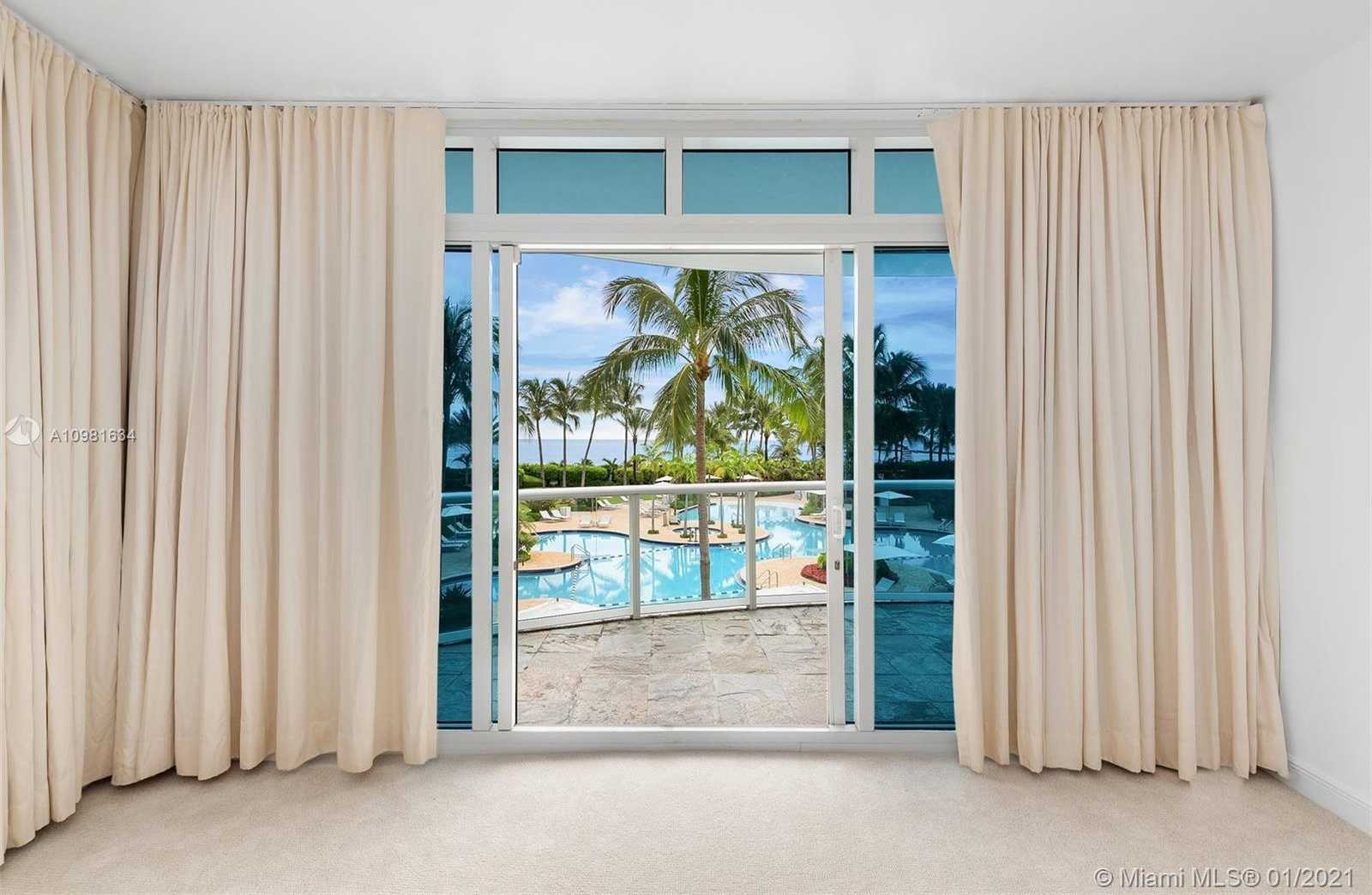 Small Image of 100 POINTE DR #TH-1, Miami Beach Number 7