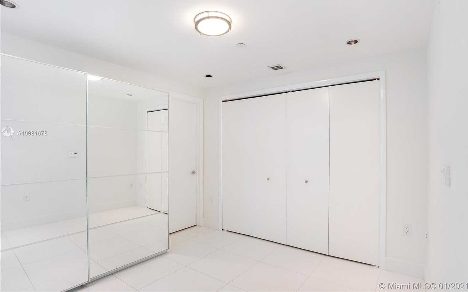 Small Image of 17121 COLLINS AVE #2703, Sunny Isles Beach Number 8