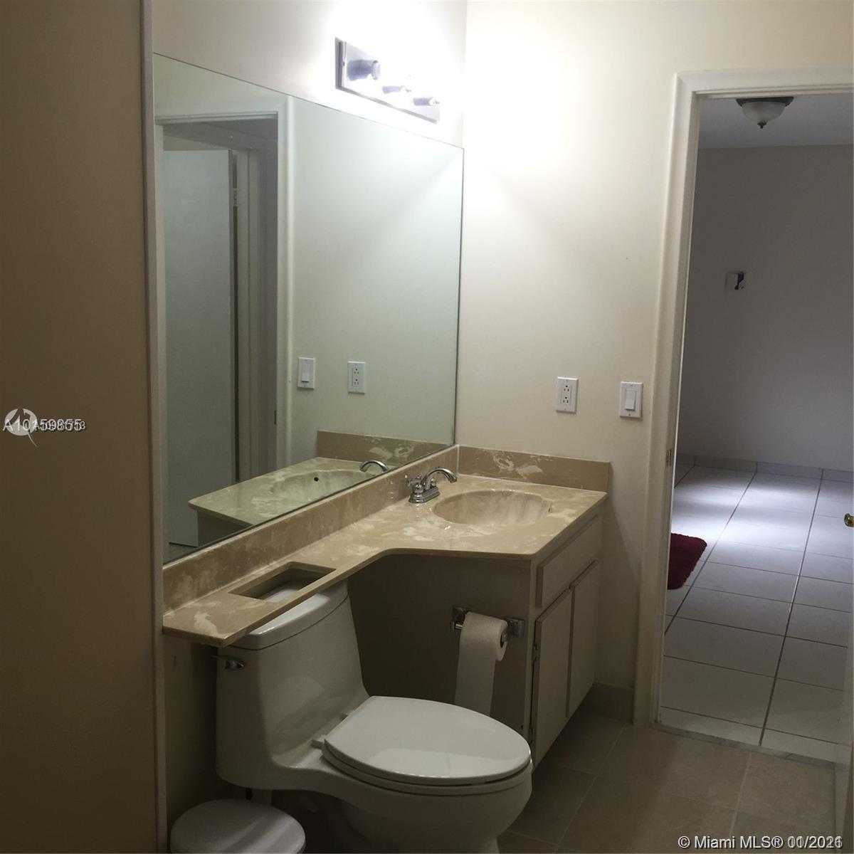 Small Image of 13451 SOUTH WEST 108TH ST CIR N, Miami Number 7