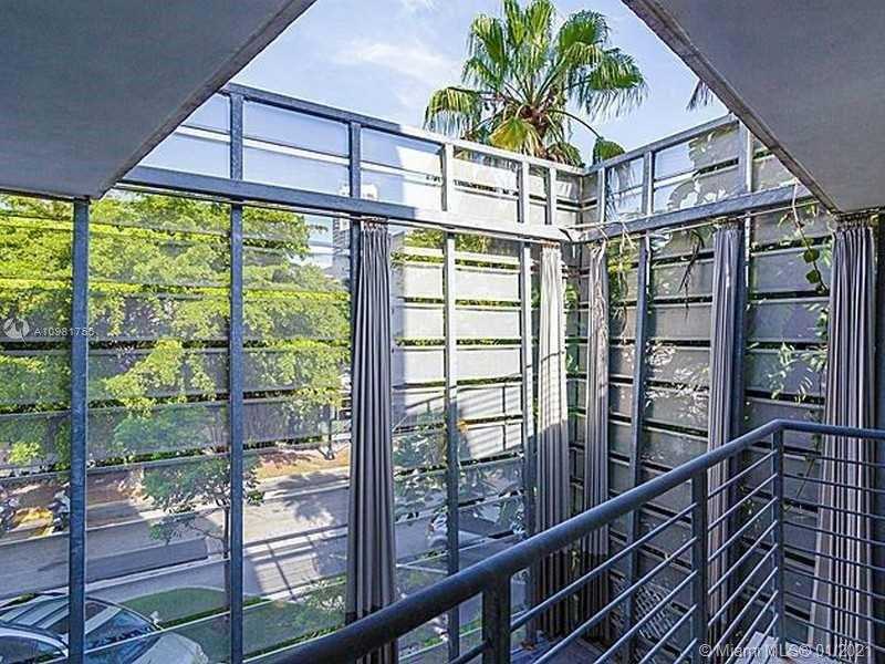 Small Image of 221 Jefferson Ave, Miami Beach, FL 33139, USA Number 4