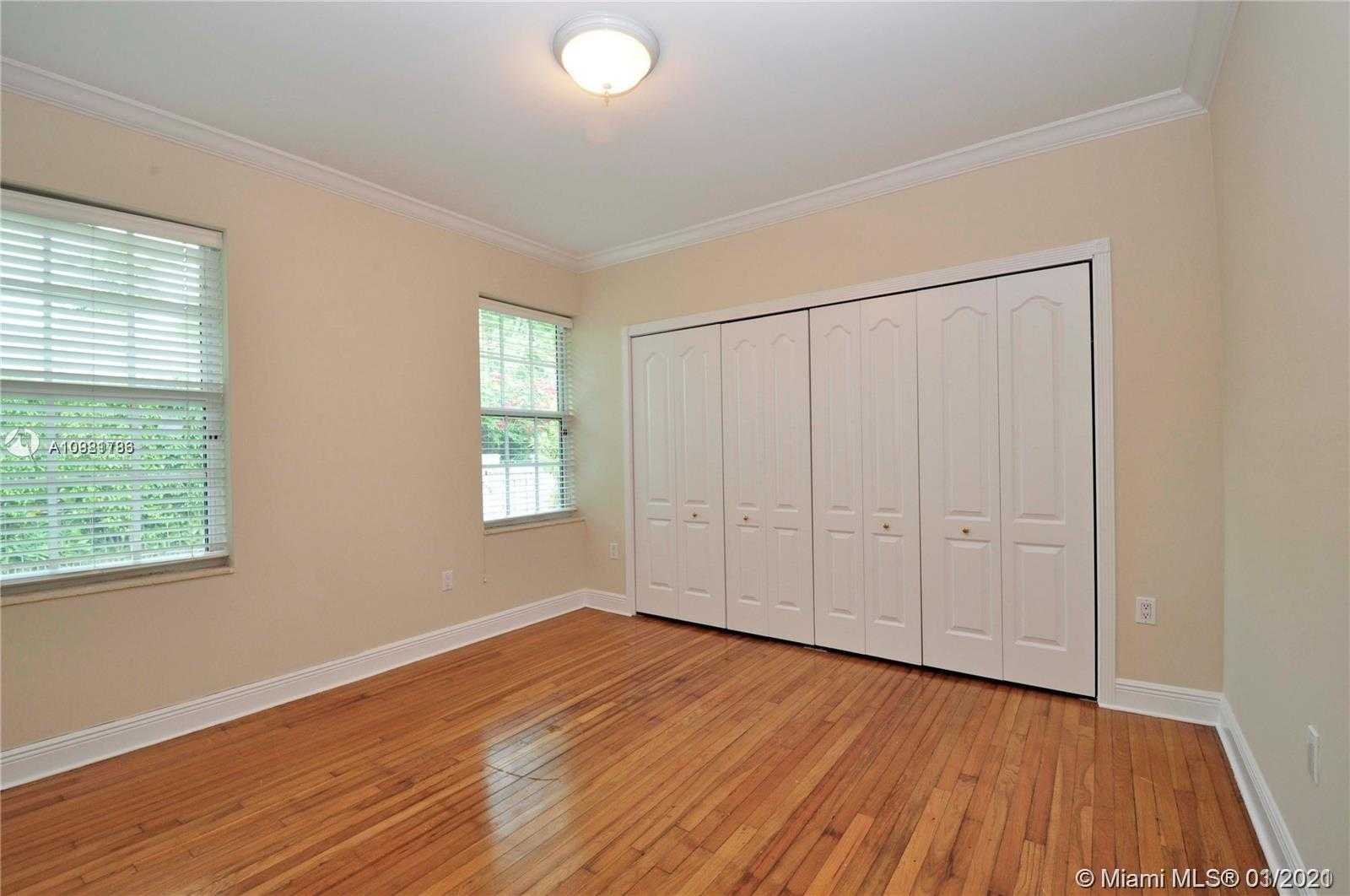 Small Image of 1123 OBISPO AVE, Coral Gables Number 20