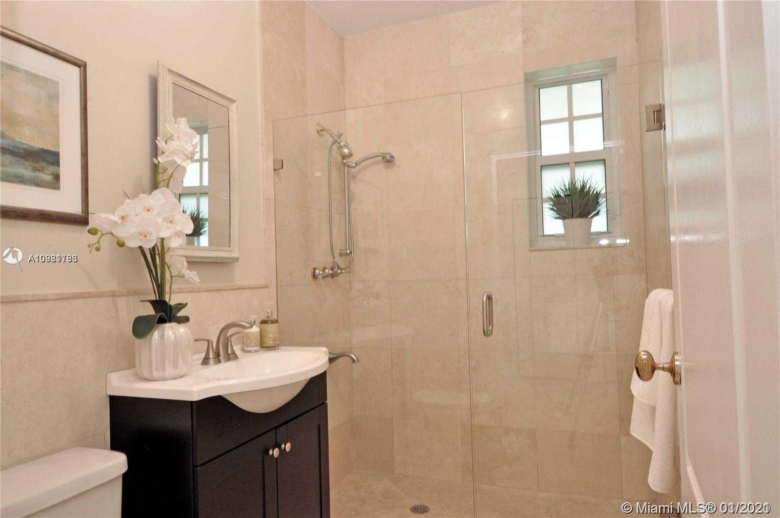 Small Image of 1123 OBISPO AVE, Coral Gables Number 22