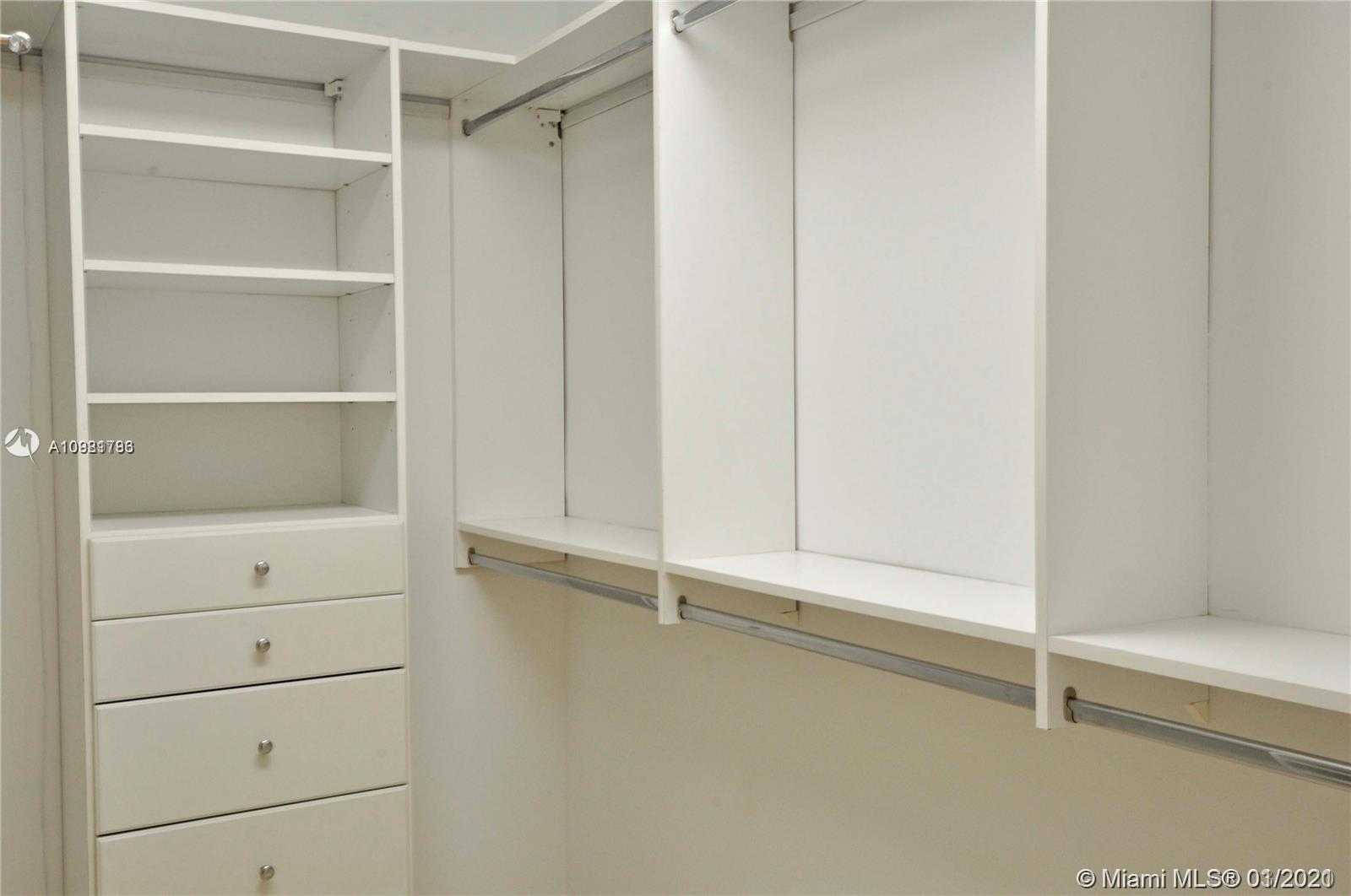 Small Image of 1123 OBISPO AVE, Coral Gables Number 24