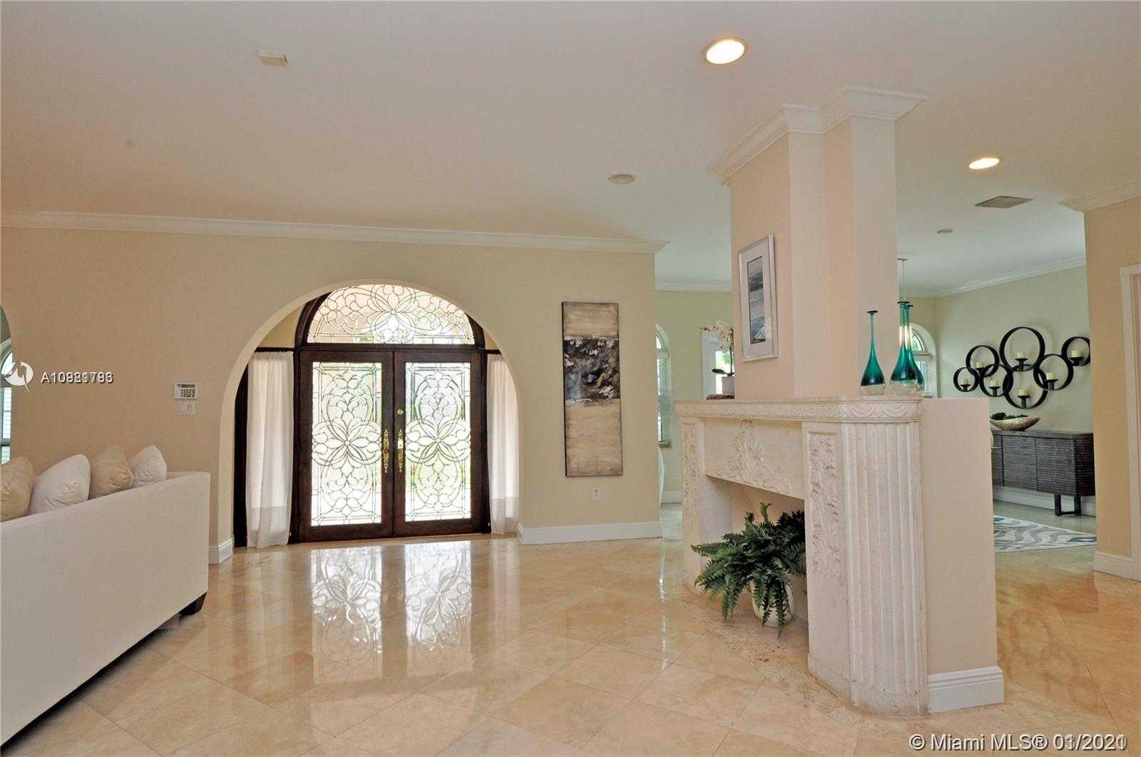 Small Image of 1123 OBISPO AVE, Coral Gables Number 3