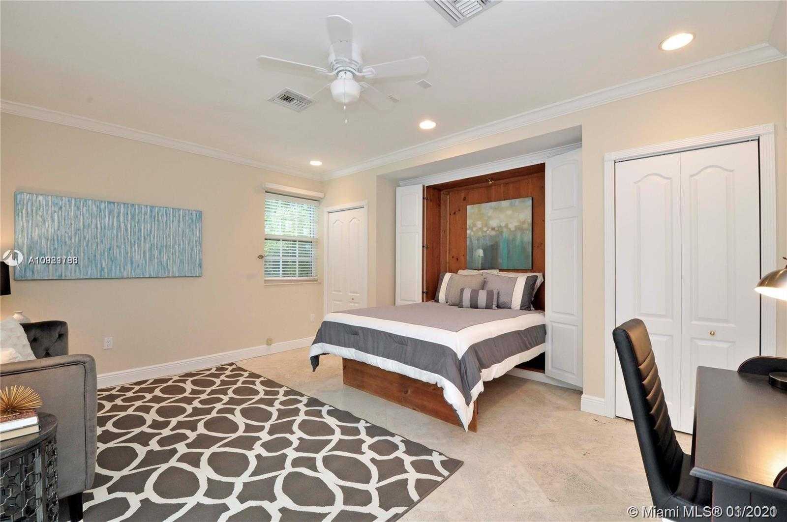 Small Image of 1123 OBISPO AVE, Coral Gables Number 30