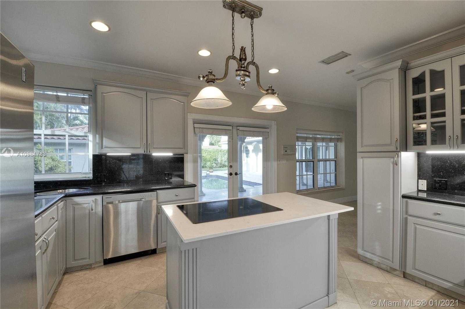 Small Image of 1123 OBISPO AVE, Coral Gables Number 32
