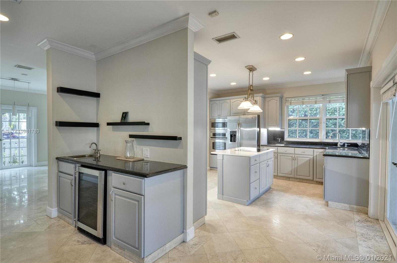 Small Image of 1123 OBISPO AVE, Coral Gables Number 7
