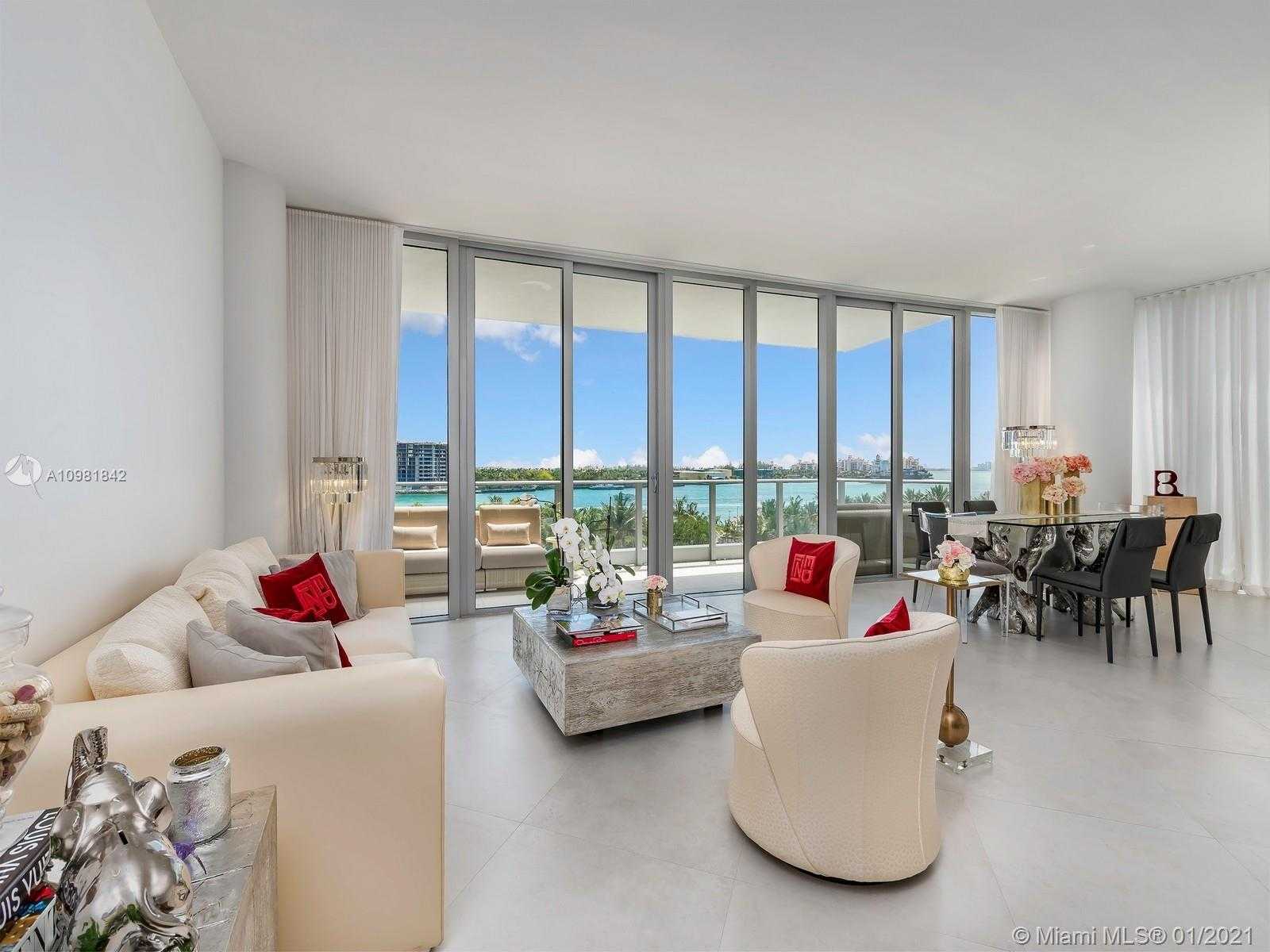 Small Image of 801 SOUTH POINTE DR #501, Miami Beach Number 3