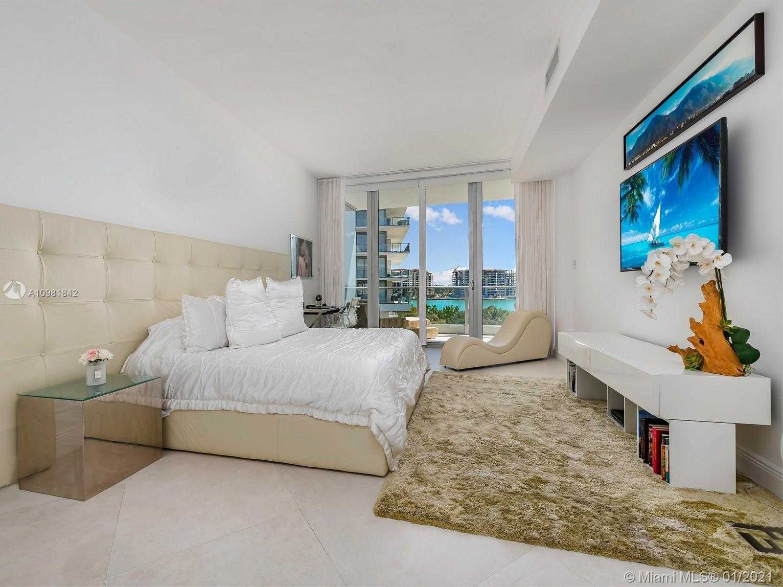 Small Image of 801 SOUTH POINTE DR #501, Miami Beach Number 5