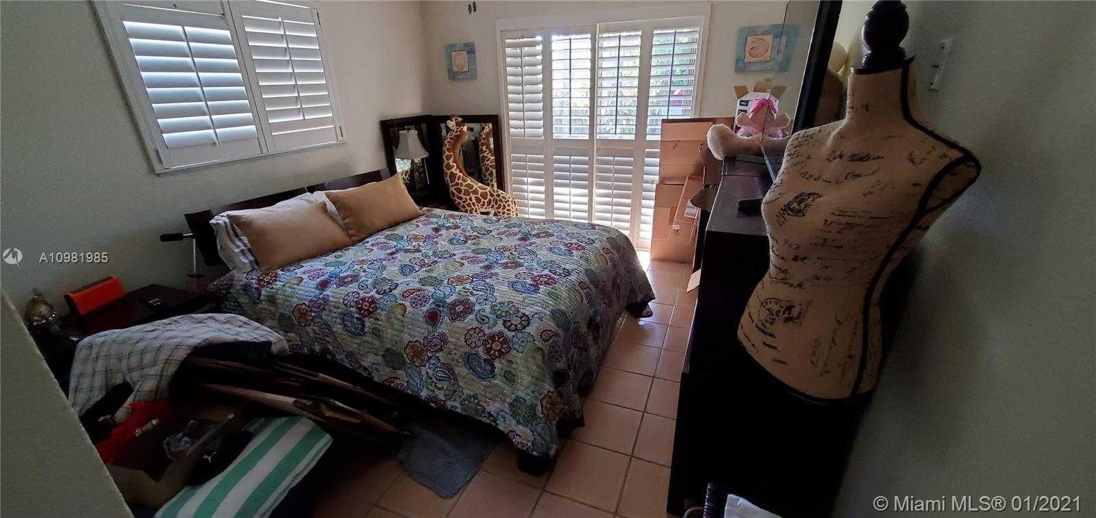 Small Image of 4400 POLK ST #4400, Hollywood Number 10