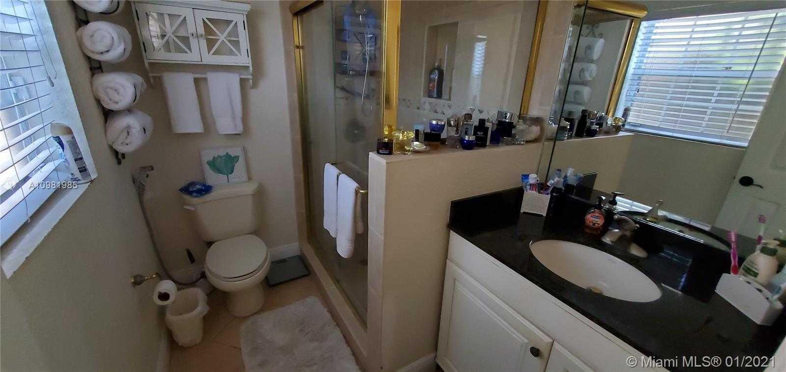 Small Image of 4400 POLK ST #4400, Hollywood Number 13