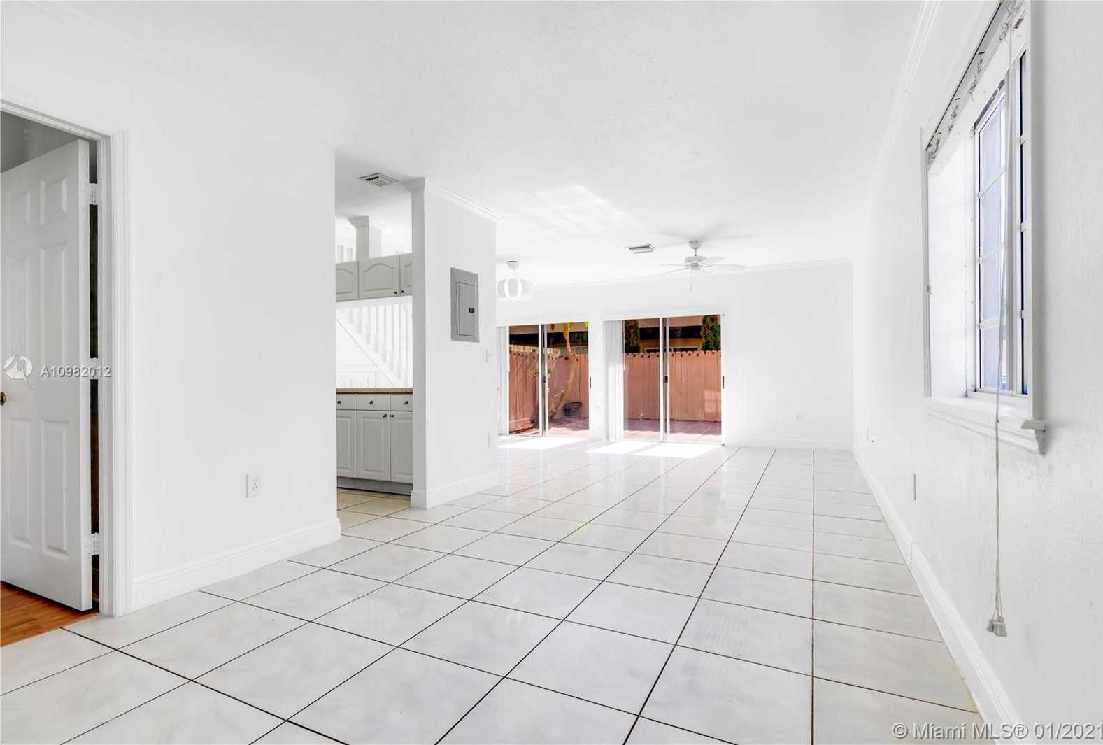 Small Image of 7782 SOUTH WEST 94TH TER #7782, Miami Number 23