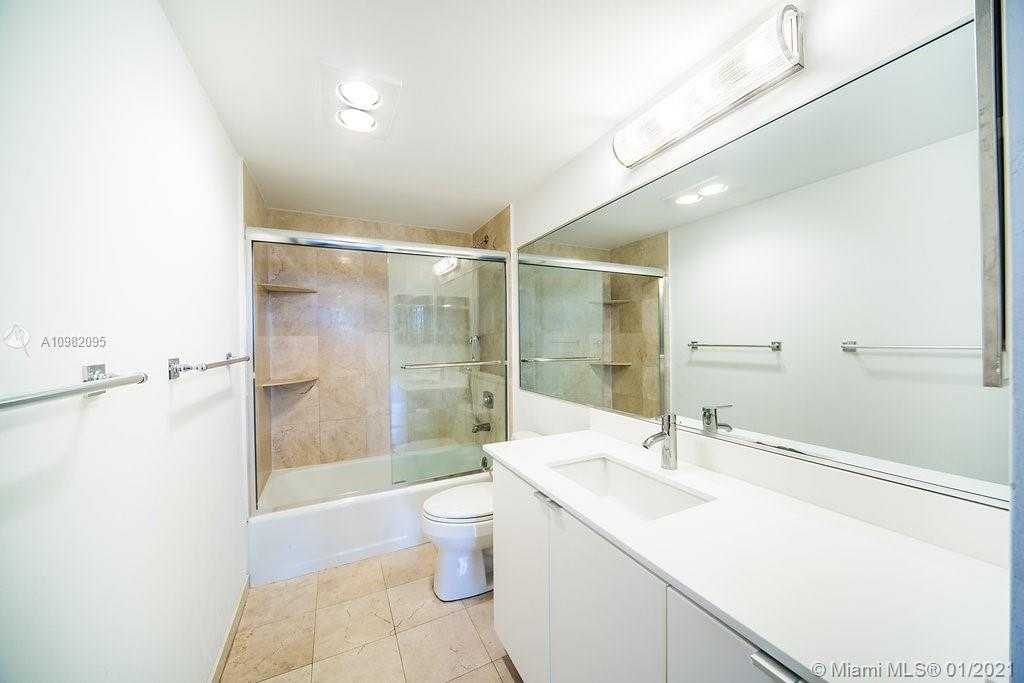 Small Image of 151 CRANDON BL #425, Key Biscayne Number 10