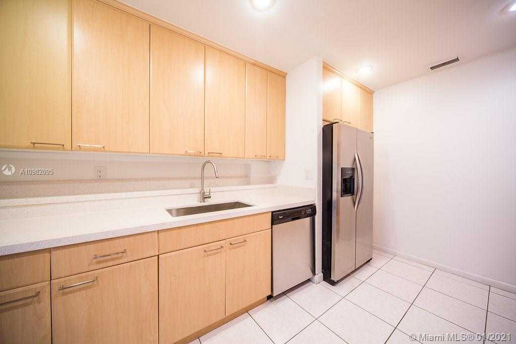 Small Image of 151 CRANDON BL #425, Key Biscayne Number 13