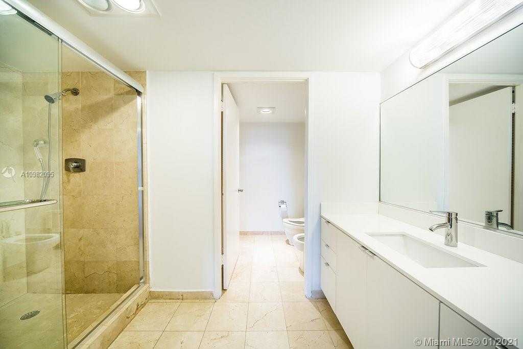 Small Image of 151 CRANDON BL #425, Key Biscayne Number 8