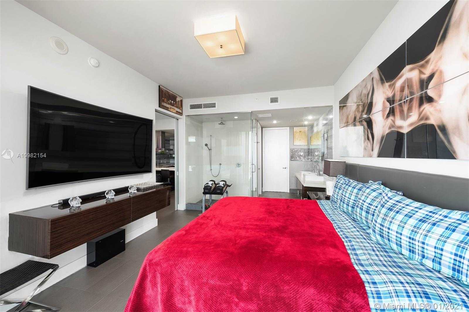 Small Image of 1100 BISCAYNE BLVD #4004, Miami Number 14