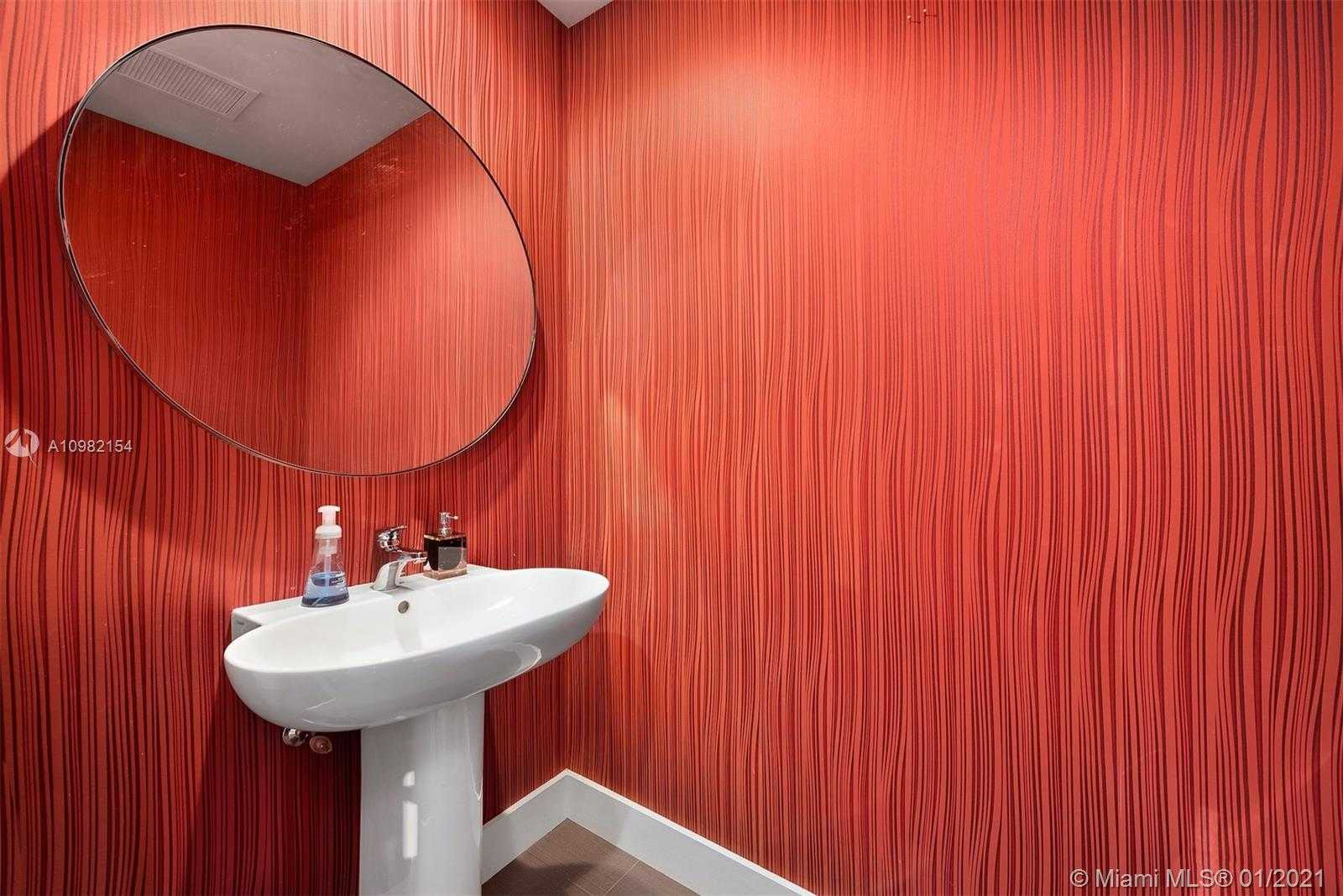 Small Image of 1100 BISCAYNE BLVD #4004, Miami Number 17
