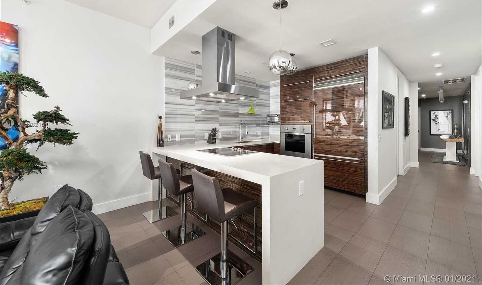 Small Image of 1100 BISCAYNE BLVD #4004, Miami Number 5