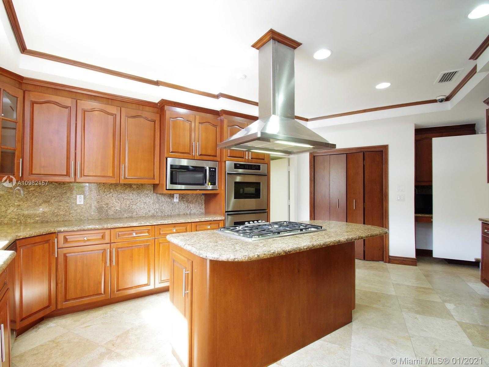 Small Image of 7155 EAST LAGO DR #-, Coral Gables Number 13