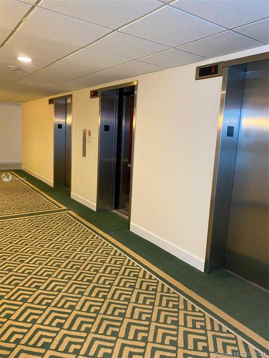 Small Image of 177 OCEAN LANE DR #502, Key Biscayne Number 26
