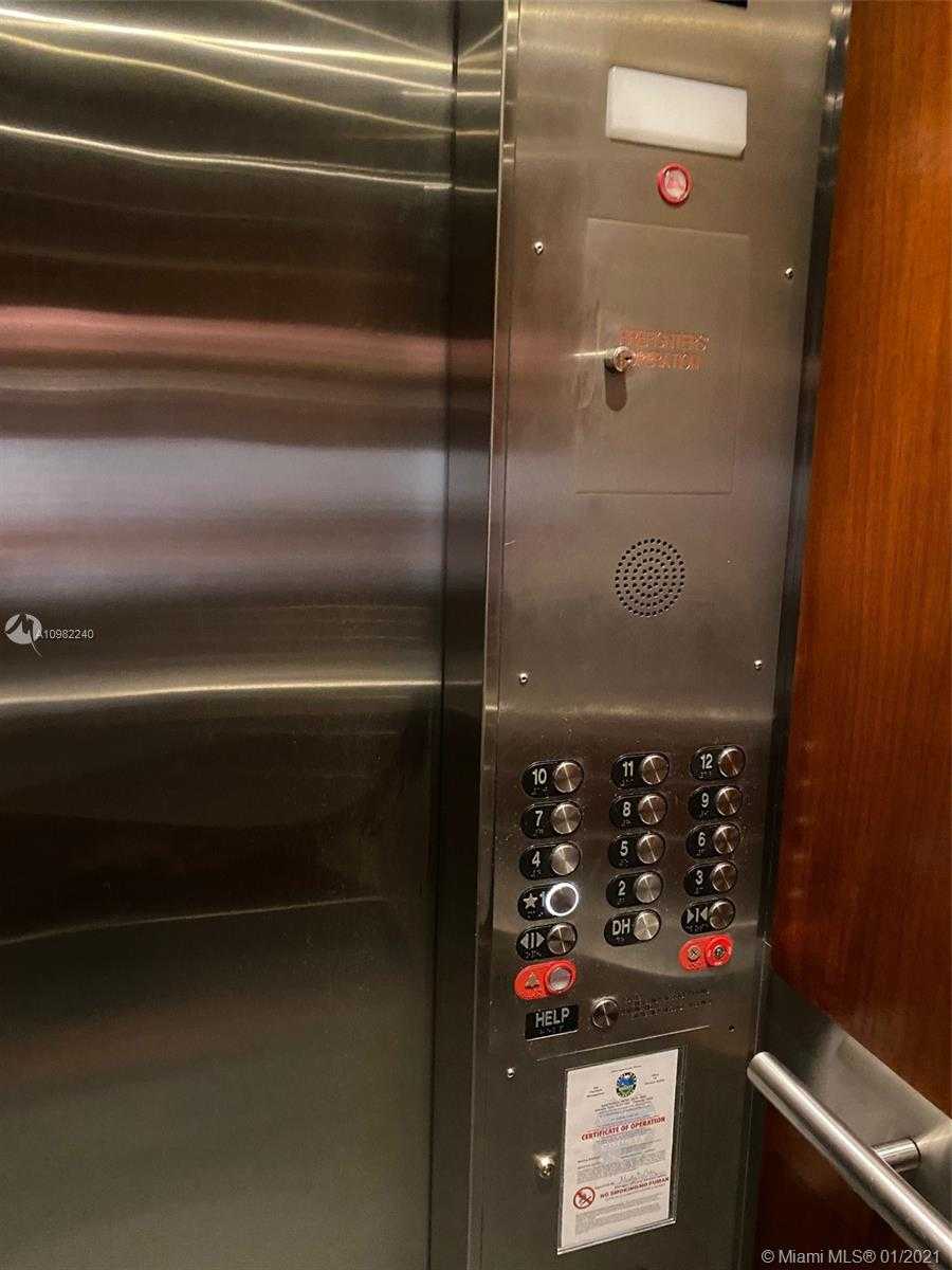 Small Image of 177 OCEAN LANE DR #502, Key Biscayne Number 29