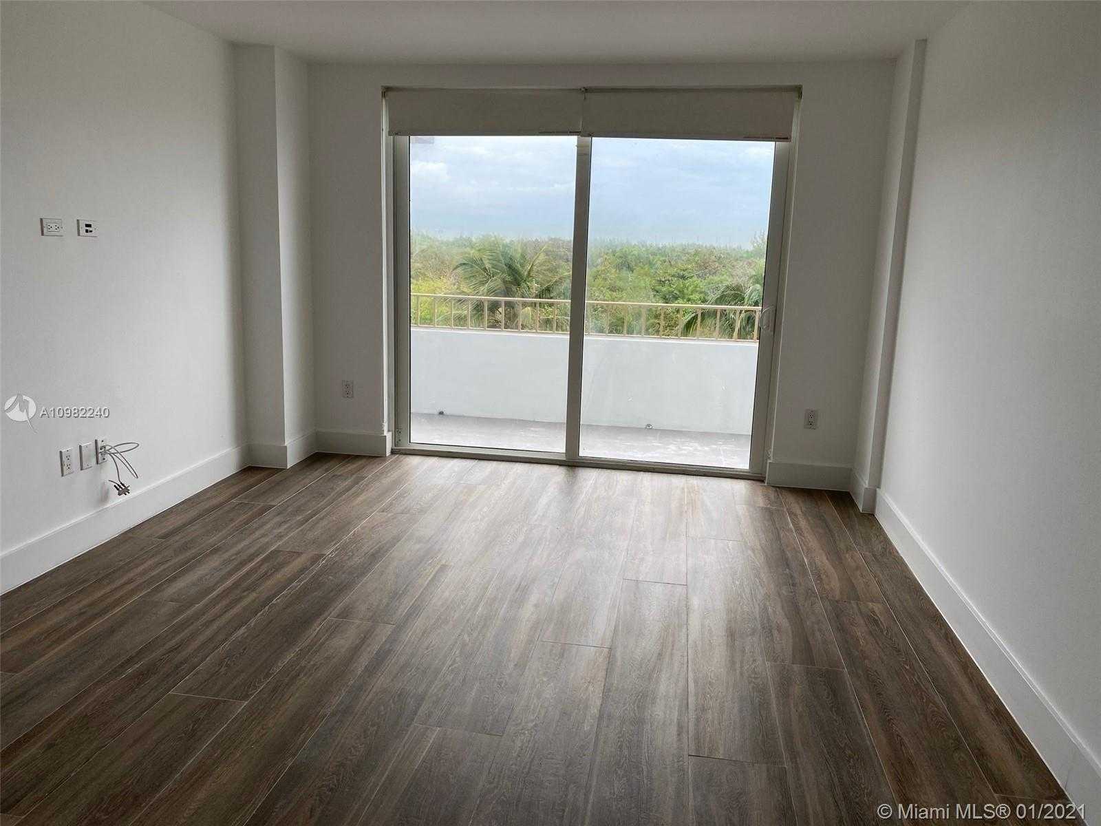 Small Image of 177 OCEAN LANE DR #502, Key Biscayne Number 9