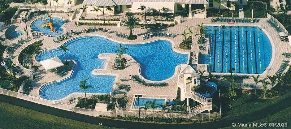 Small Image of 818 GOLDEN CANE DR, Weston Number 12