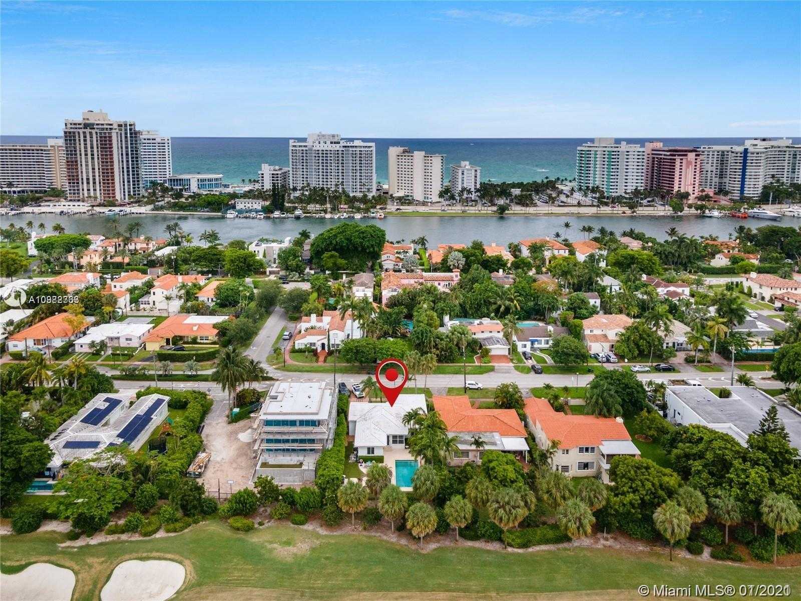 Small Image of 5456 LA GORCE DR, Miami Beach Number 11