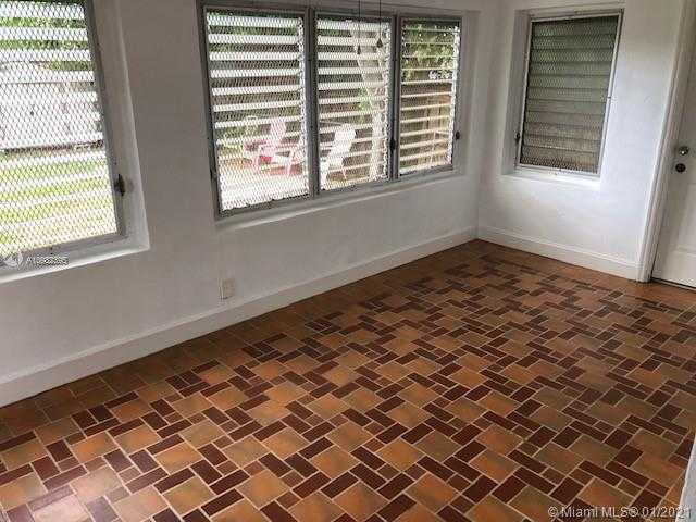 Small Image of 2600 SOUTH WEST 11TH ST, Miami Number 4