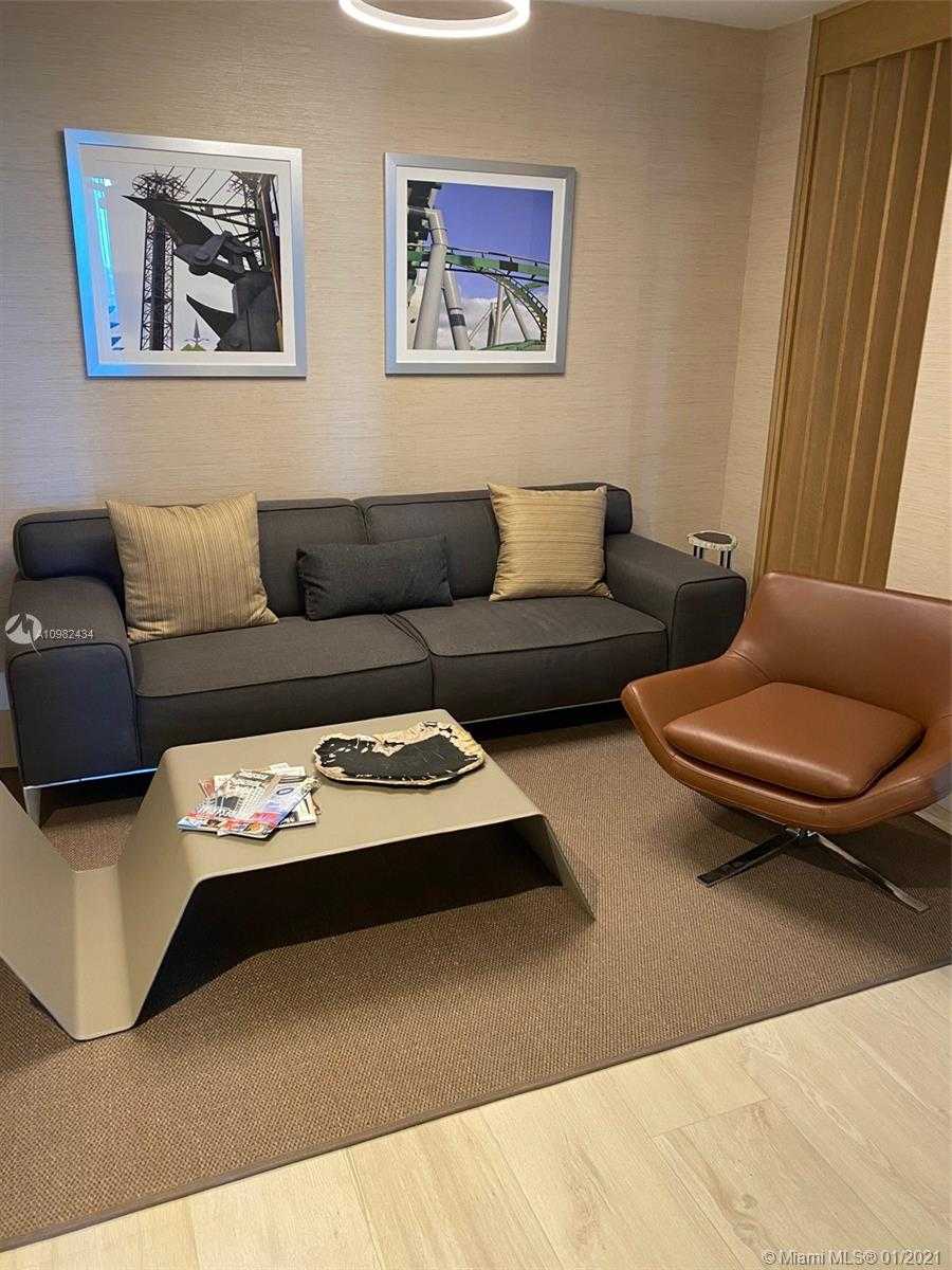 Small Image of 17301 BISCAYNE BLVD #PH6, North Miami Beach Number 19