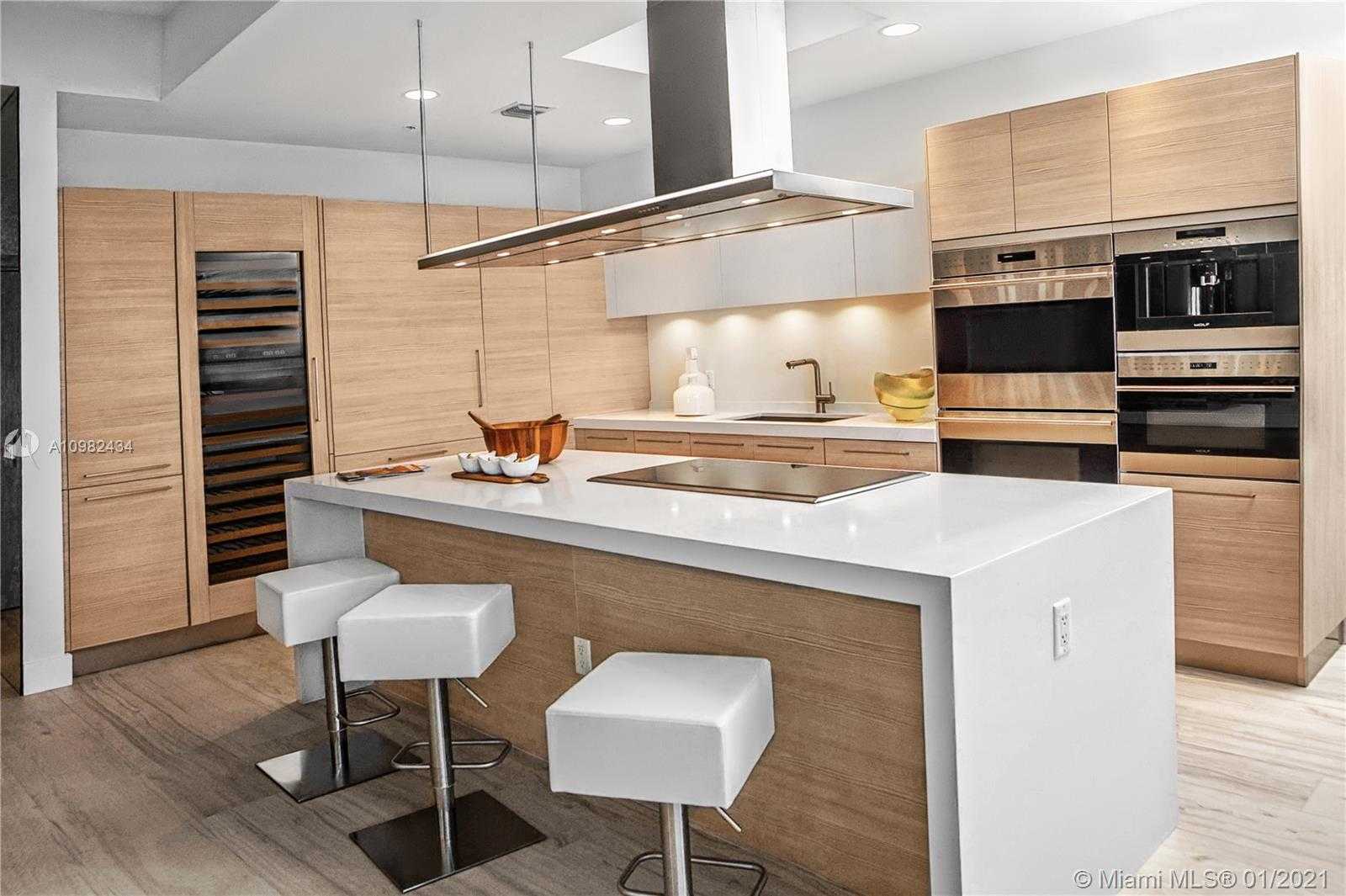 Small Image of 17301 BISCAYNE BLVD #PH6, North Miami Beach Number 6