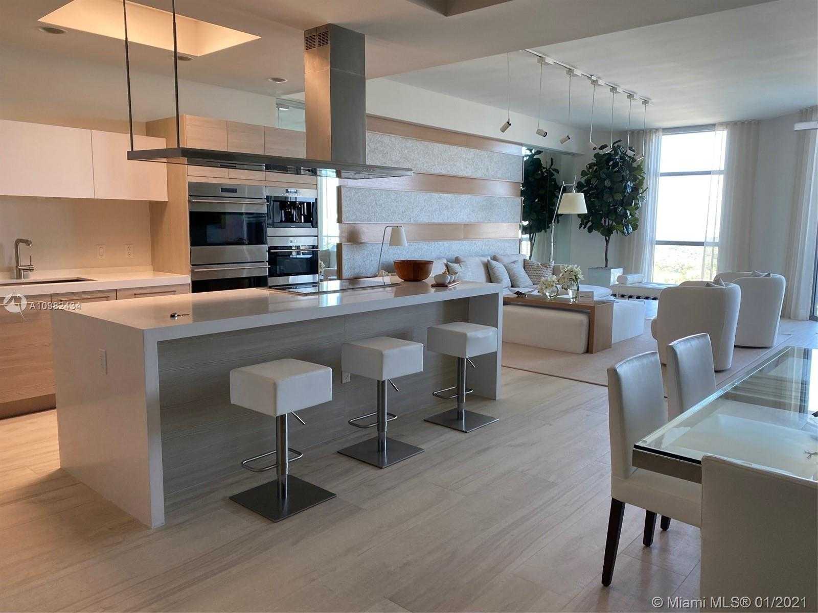Small Image of 17301 BISCAYNE BLVD #PH6, North Miami Beach Number 8