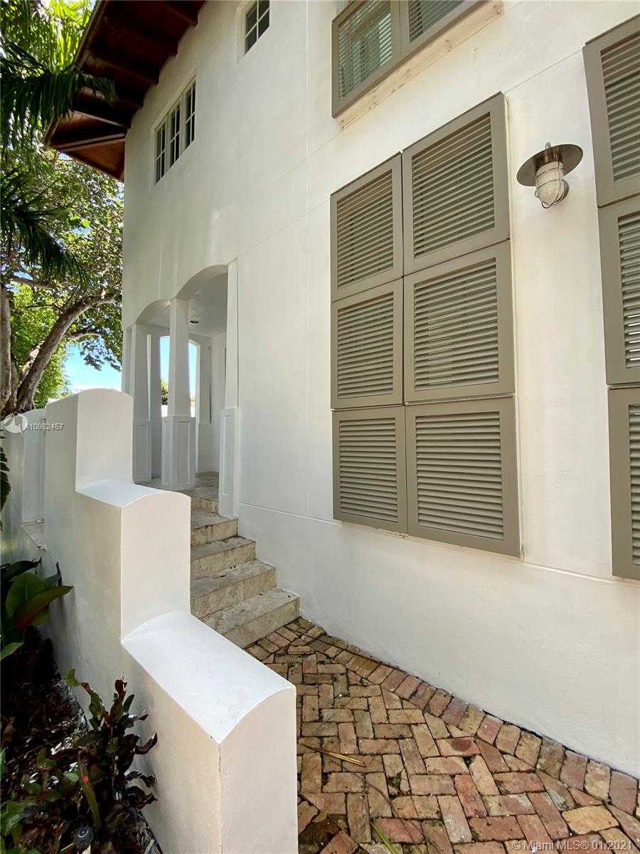 Small Image of 350 WOODCREST RD, Key Biscayne Number 26