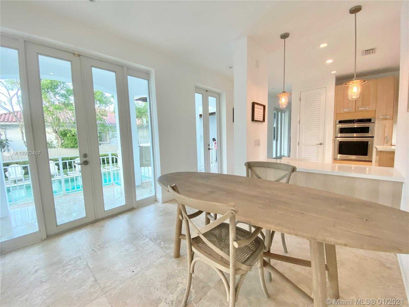 Small Image of 350 WOODCREST RD, Key Biscayne Number 27