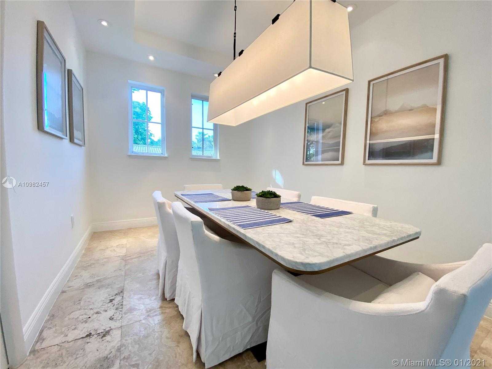 Small Image of 350 WOODCREST RD, Key Biscayne Number 6