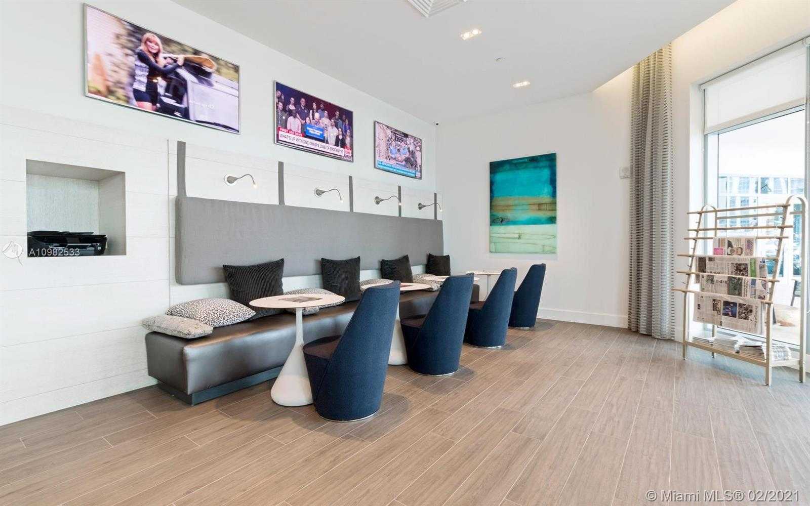Small Image of 17111 BISCAYNE BLVD #LPH2, North Miami Beach Number 19