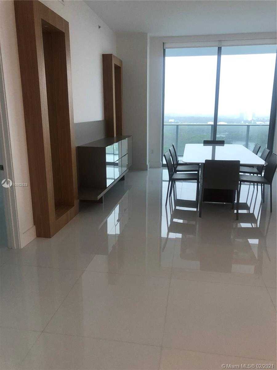 Small Image of 17111 BISCAYNE BLVD #LPH2, North Miami Beach Number 4