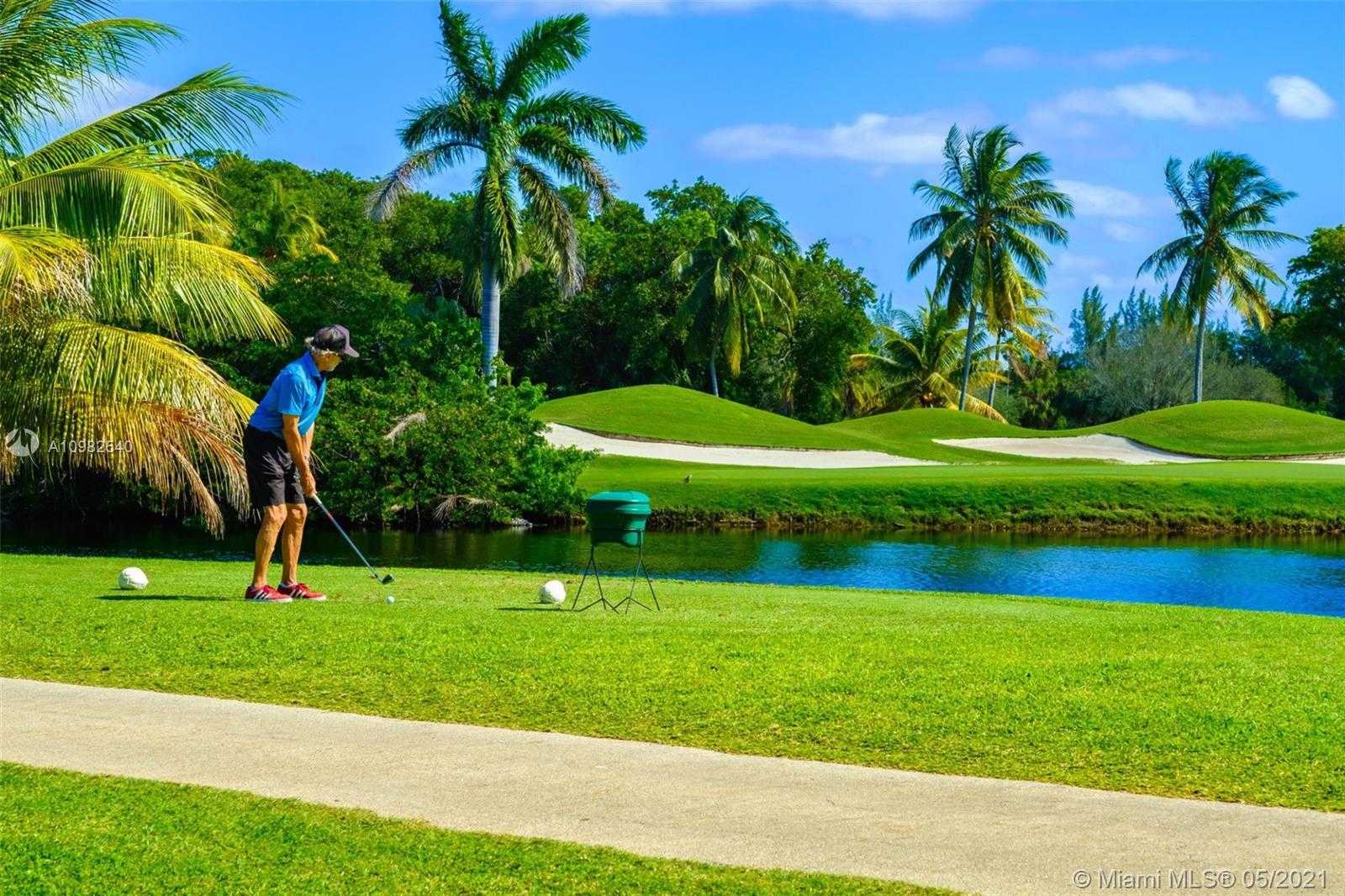 Small Image of 789 CRANDON BLVD #101, Key Biscayne Number 29