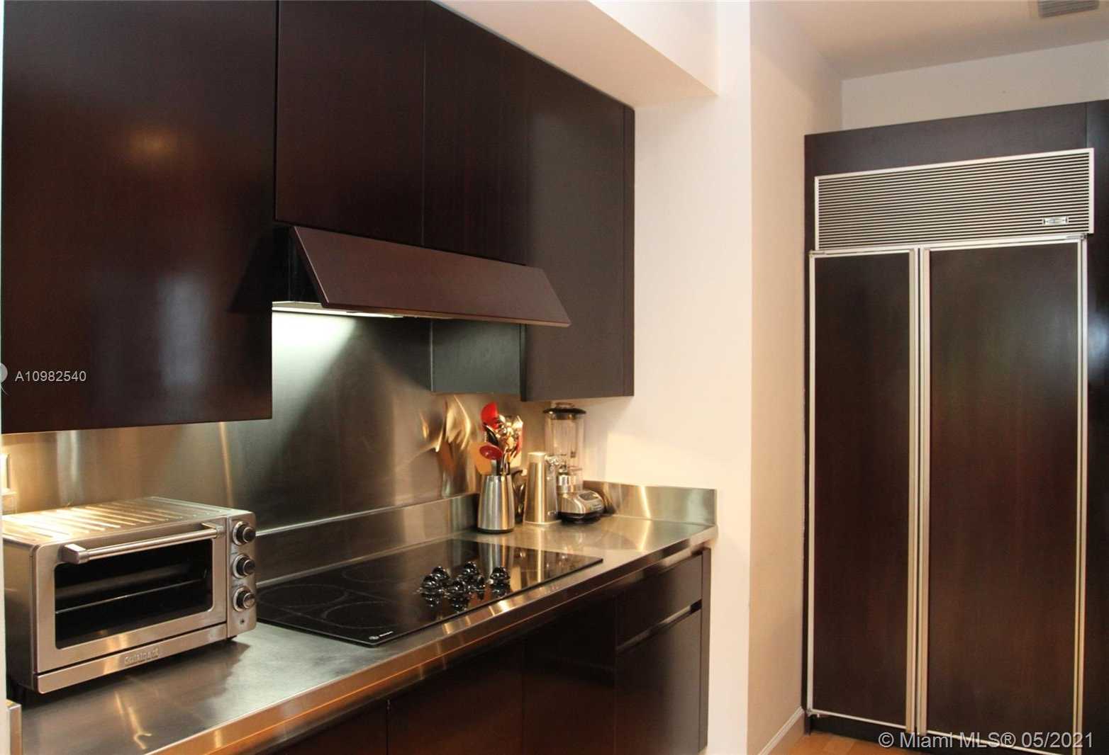 Small Image of 789 CRANDON BLVD #101, Key Biscayne Number 3