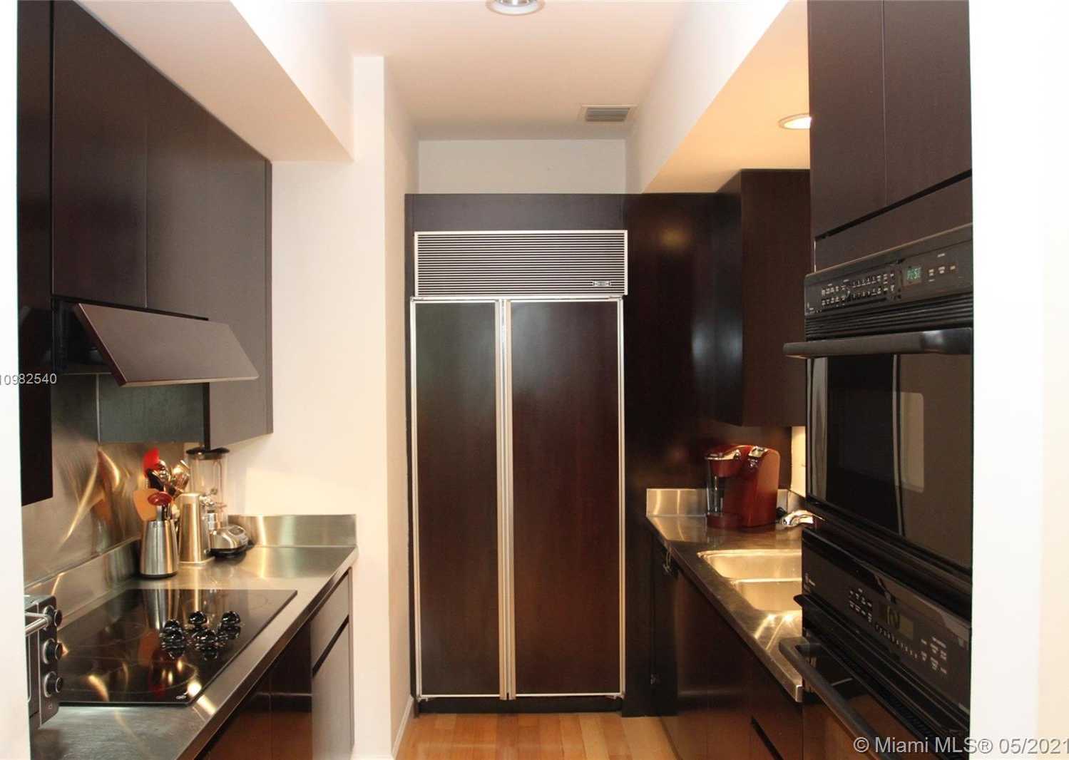 Small Image of 789 CRANDON BLVD #101, Key Biscayne Number 4