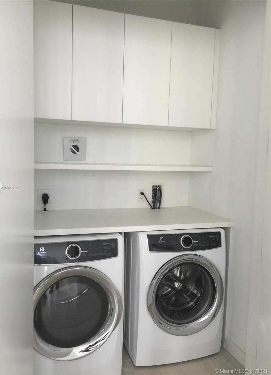Small Image of 2821 SOUTH BAYSHORE DR #9D, Miami Number 16