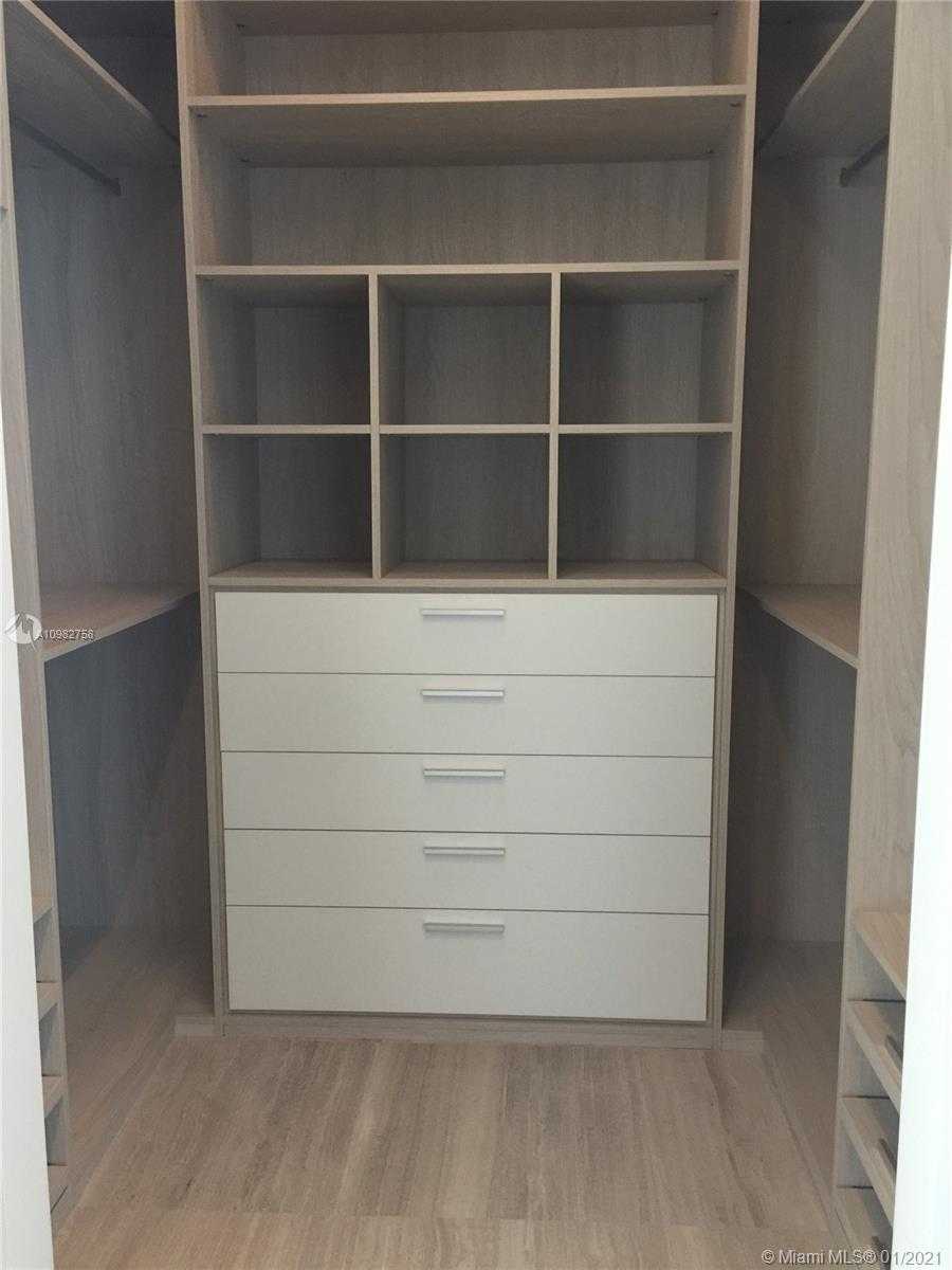 Small Image of 2821 SOUTH BAYSHORE DR #9D, Miami Number 22
